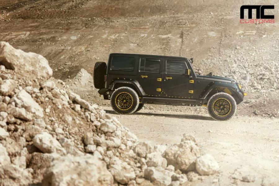  Jeep Wrangler Ultimate in Black by MC Customs 2016 года  (фото 2 из 10)